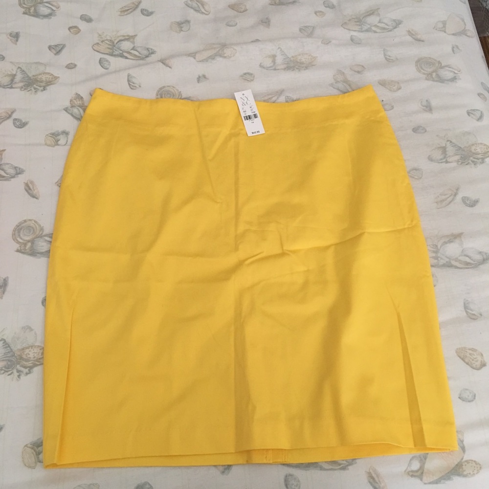 Yellow New York and Company skirt